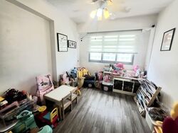 Blk 428A Floral Spring @ Yishun (Yishun), HDB 4 Rooms #556610121